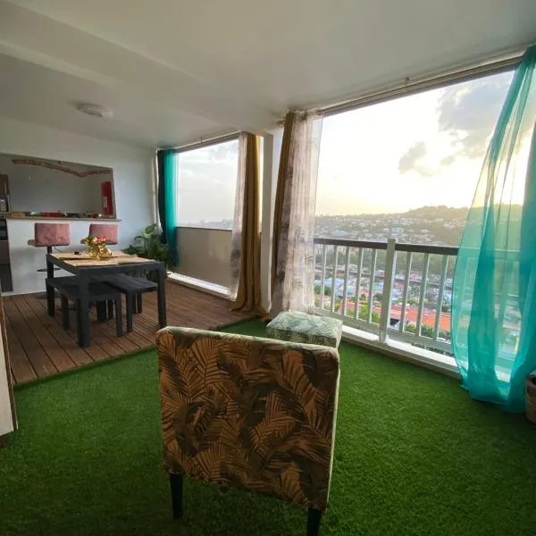 Blessed Home - Chambre voyageur chez l'habitant, hotel em Fort-de-France