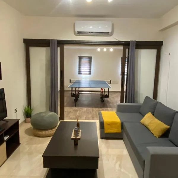 Philip Spacious Apartment, hotel v destinaci Limassol