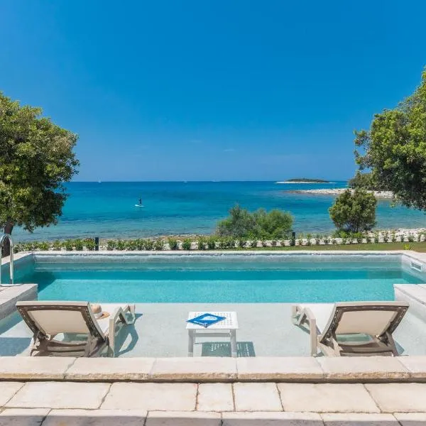 Luxury Glamping Beach Villas Porto Bus, hotel v destinaci Bale