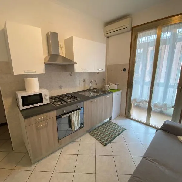 Little and cozy flat near Venice, Hotel in Marghera