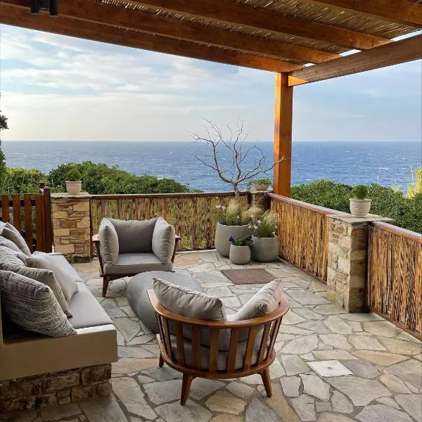 Charming House in Armentistis, Ikaria, hotel di Armenistis