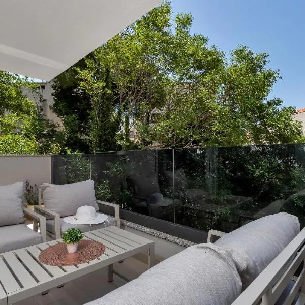 Central Makarska - Apartments Šantrić, hotel v destinaci Makarska