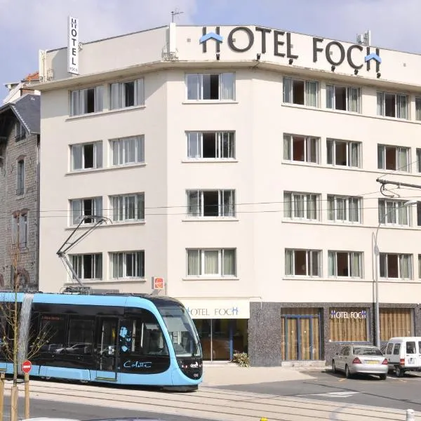 Contact Hôtel Foch، فندق في Geneuille