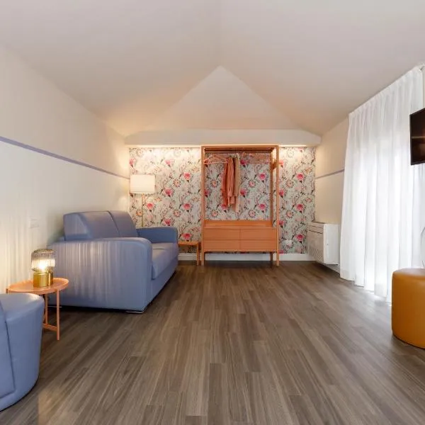 CASA FLORES Apartments, hótel í Bardolino