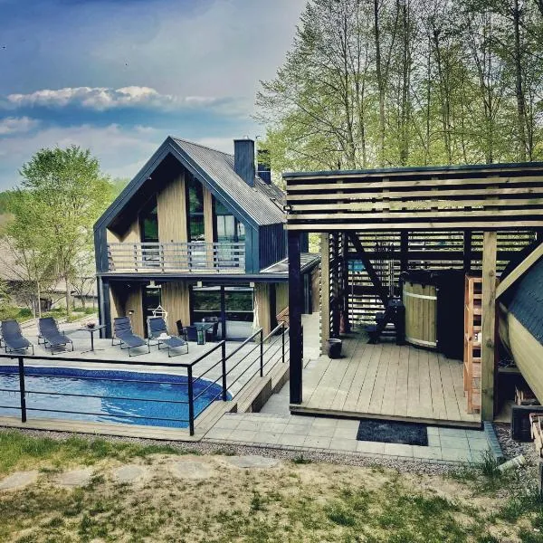 Wzgórza Kunowskie - domy na wynajem z basenem, baliami i saunami, hotel in Bodzentyn