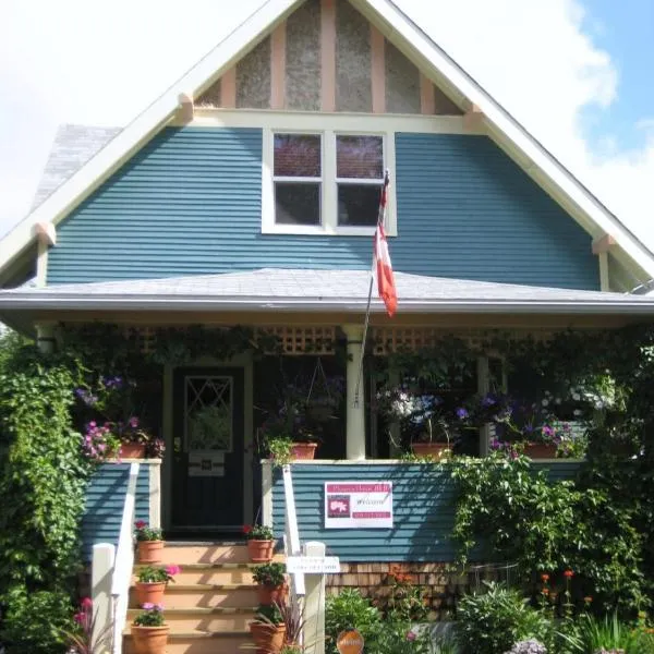 Phoenix House B&B, ξενοδοχείο σε Stettler