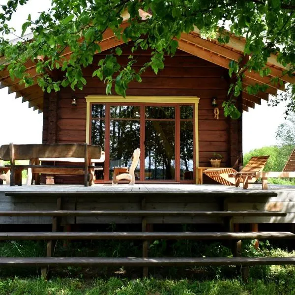 Kaimukas - namelis prie ežero keturiems, hotel in Dvarčėnai