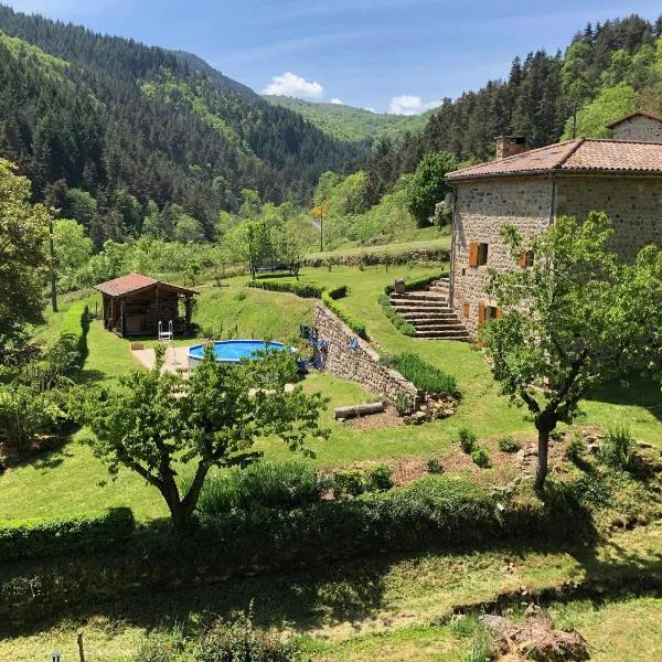 Maison Coquelicot, hotel en Chanéac