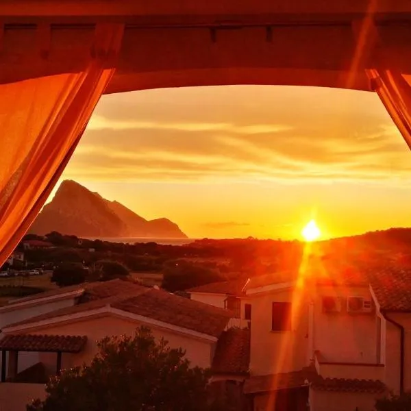 Vista Tavolara - Sardegna Holiday Apartment, hotel en Vaccileddi