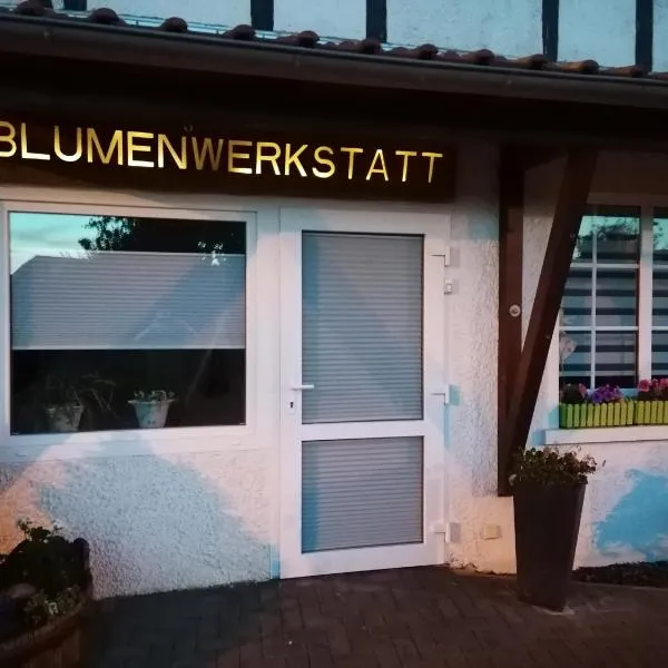 Blumenwerkstatt mit Sauna und Jacuzzi, hotel in Dankerode