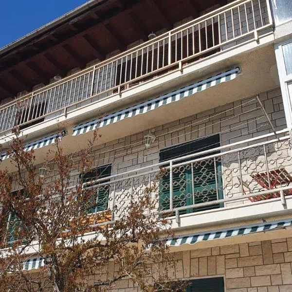 Toni&Megi Apartment, hotel v destinaci Jesenice