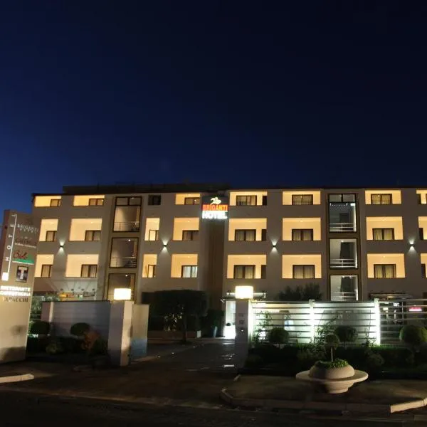 Hotel Briganti, hotel v destinaci Qualiano