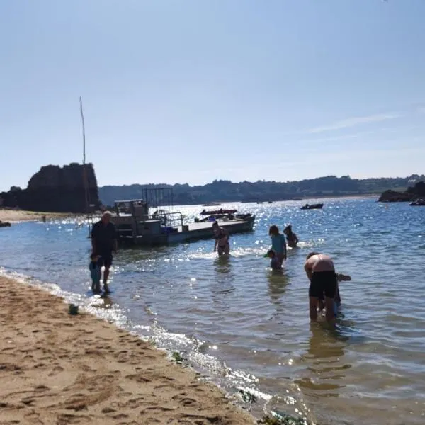 Les chambres d'hôtes du port de loguivy de la mer，普盧巴拉內克的飯店