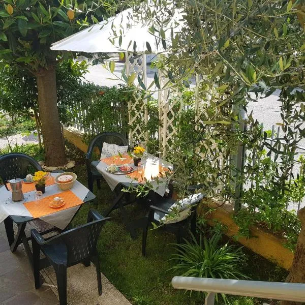 Casa LorEn, hotel v destinaci Pesaro