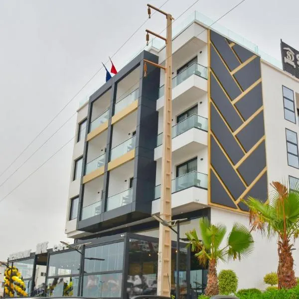 Surf One Hotel, hotel in Agadir