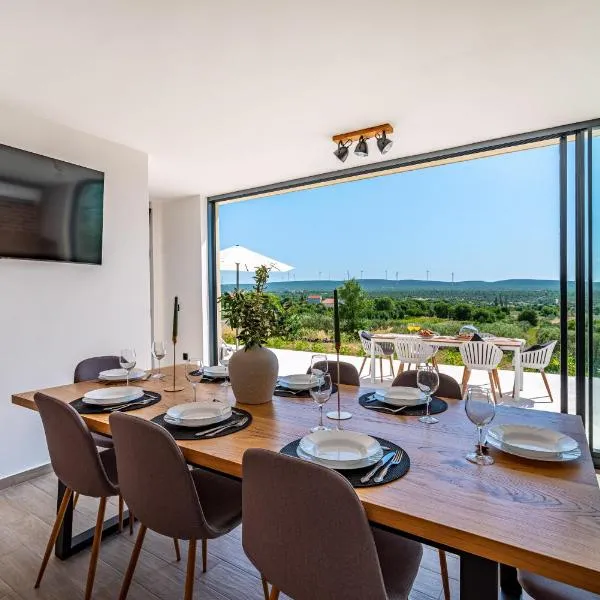 Villa Matea - heated pool, peace, view, hotell sihtkohas Pridraga