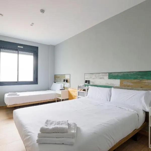 Hey Rooms, hotel v destinaci Cerdanyola del Valles