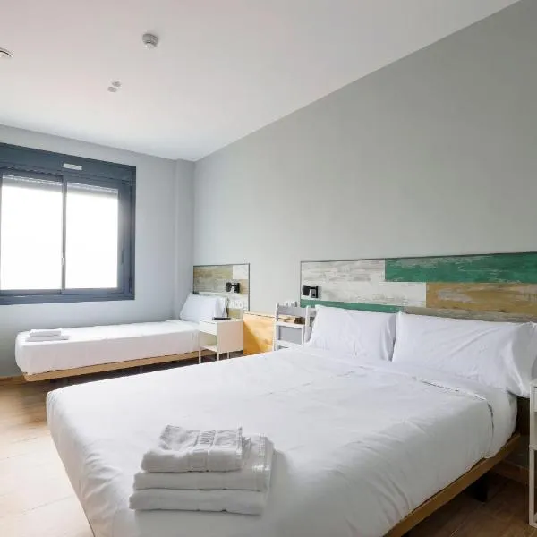 Hey Rooms, hotell i Cerdanyola del Valles