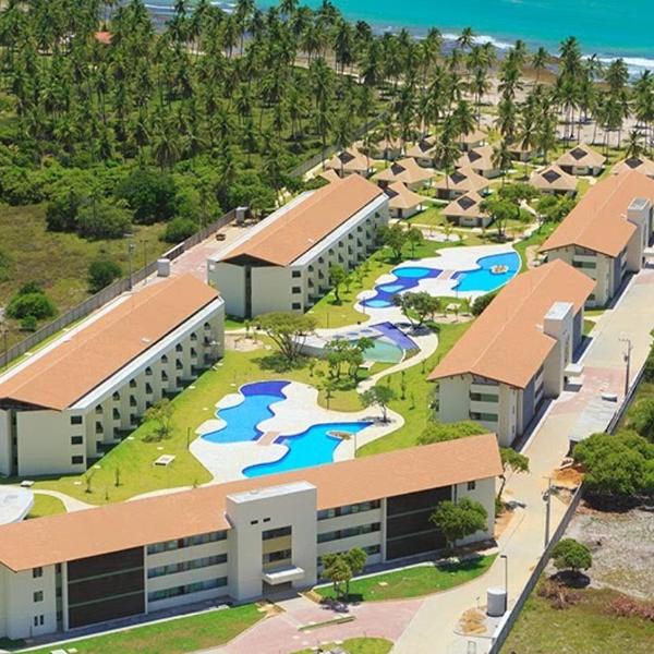 Carneiros Beach Resort Flat