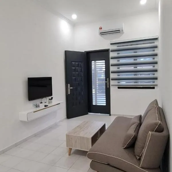 Voon 4 bedroom homestay Mersing, hotel v destinaci Mersing