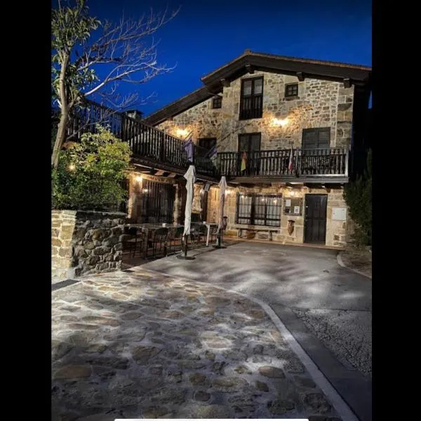 Posada y Apartamentos Trebuesto de Guriezo, hotel v destinaci Trebuesto