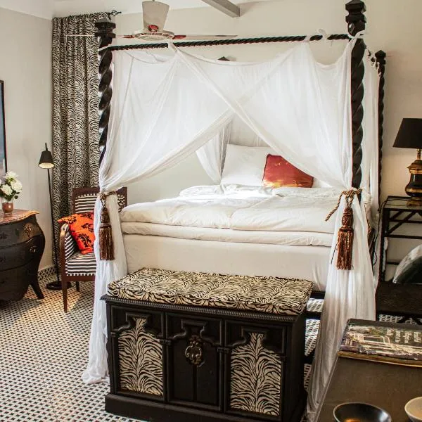 RoofTop Boutique Hotel Adults Only, hotel i Serekunda