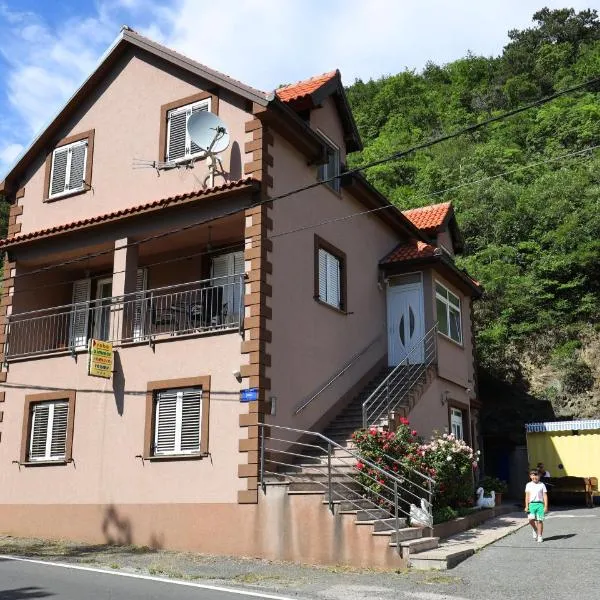 Rooms Odmaralište Jablan, хотел в Сен