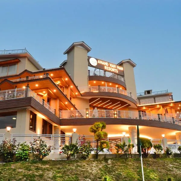 Anand Vardhan Resorts, hotel di Raogi