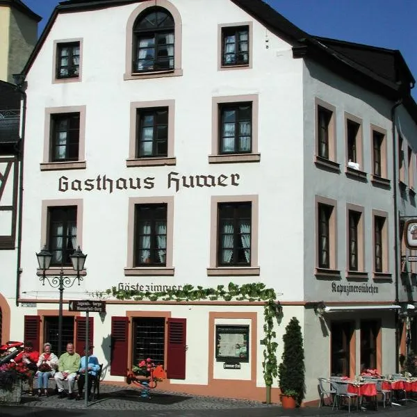 Gasthaus Huwer: Bernkastel-Kues şehrinde bir otel