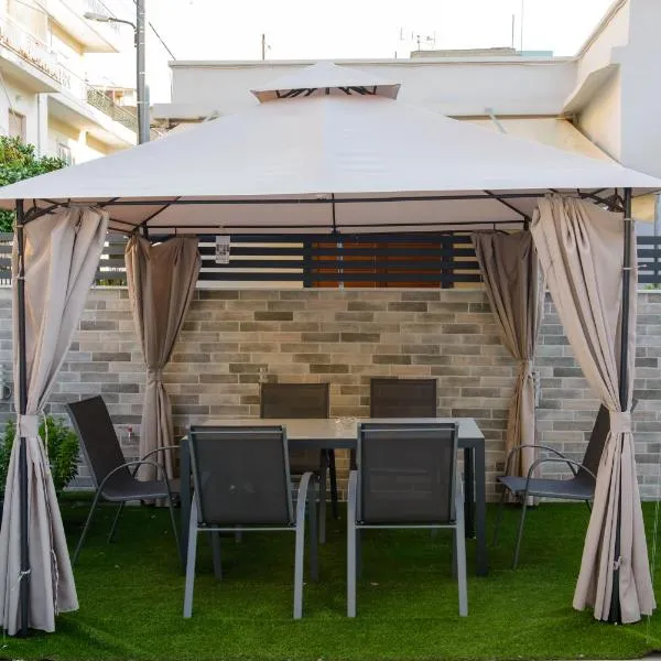 Casa d' Irene near airport, 200 mtrs from the beach, Artemis center, ξενοδοχείο σε Αρτέμιδα