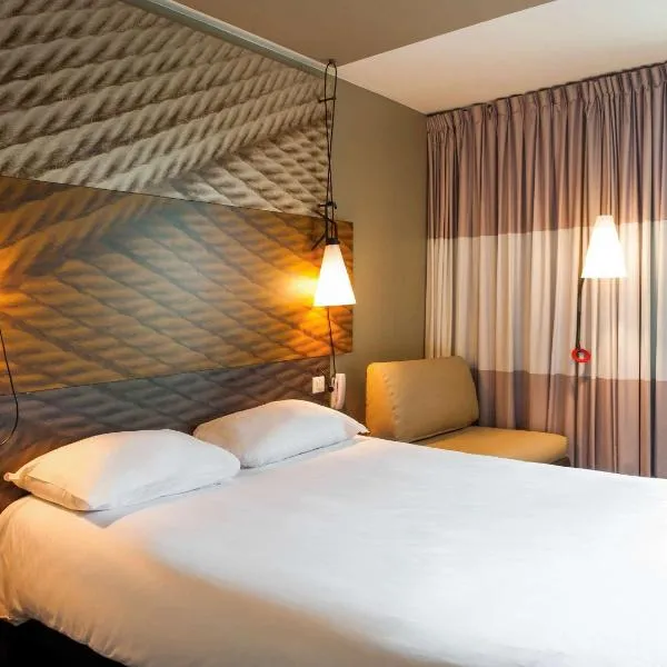 ibis Paris La Defense Courbevoie, готель у місті Курбевуа