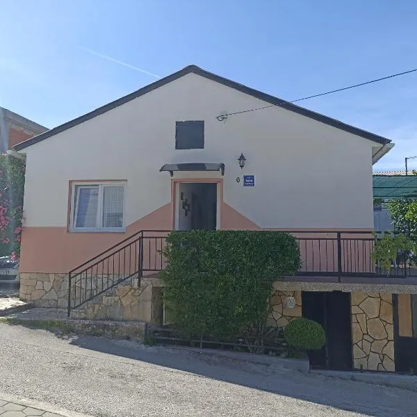 Apartman Rusan, hotel v Murteri
