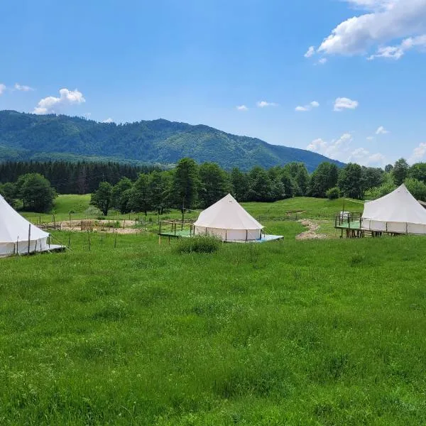 Nucsoara Glamping, khách sạn ở Nucşoara