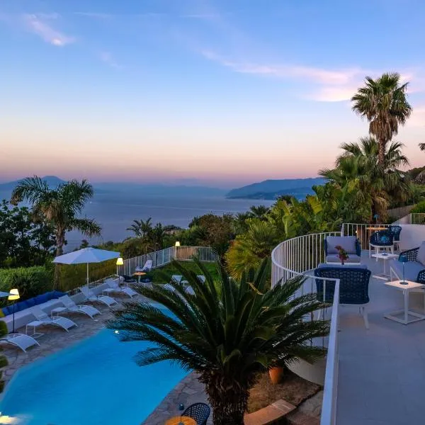Capri Blue Luxury Villa Le Tre Monelle, hotel in Anacapri