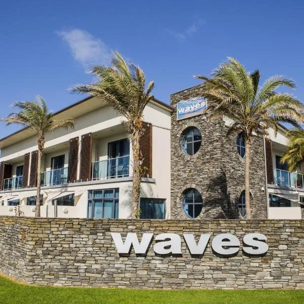 Waves, hotel in Whangaparaoa