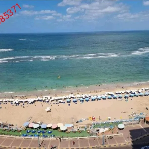 Viesnīca Panoramic Sea View ZAMZM Flat miami FAMILY شقة فندقية زمزم بانورما بشاطئ ميامي - الاسكندرية صف اول مباشر علي بحر - عائلات فقط pilsētā ‘Izbat al Qaşr