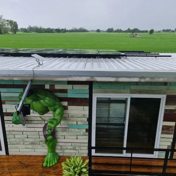 SolarCell Private Homestay - โซล่าเซลล์ไพรเวทโฮมสเตย์, hotel in Uthai Thani