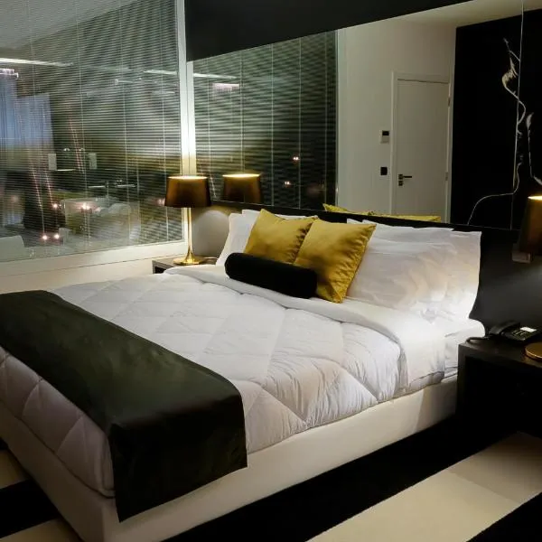 Vinyl M Hotel Design Inn, hotel in Vila Nova de Monsarros