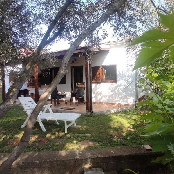 Apartment Little House, hotel v destinaci Fažana