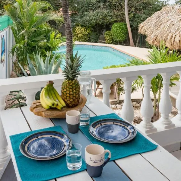 The Green Turtle Eco Lodge, hotel v destinaci Willemstad