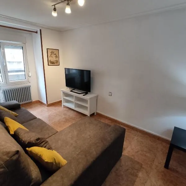 Apartamento Enol, hotel sa Gijón