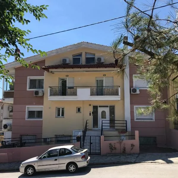 georgia's cozy rooms #1, hotel v destinaci Kavala