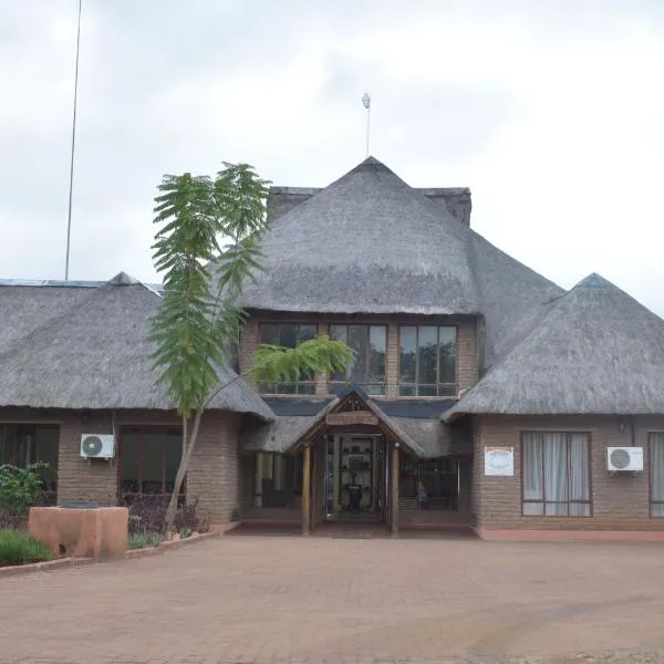 Copacopa Lodge and Conference Centre, hotel in Punda Maria
