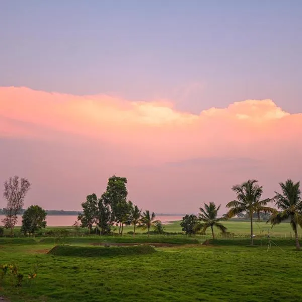 Fireflies Kabini, hotel v destinaci Begūr