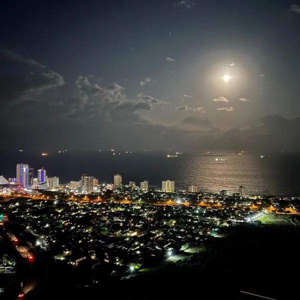 Umhlanga Arch Luxury, khách sạn ở Durban