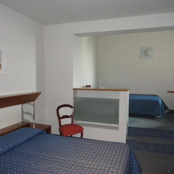 Cravero Rooms, hotel Caltignagában