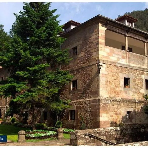 Hospedería Nuestra Sra de las Caldas, hotel a Las Caldas de Besaya