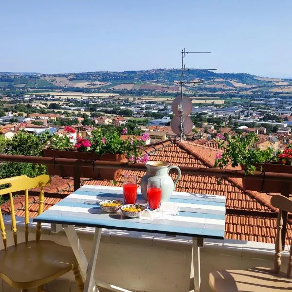 Camere Infinity Rooms, hotell i Castelfidardo