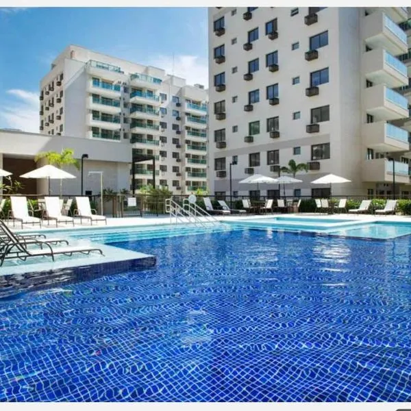 Apartamento Padrão em condominio completo no Recreio, khách sạn ở Barra de Guaratiba