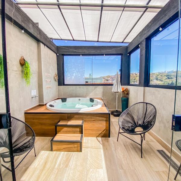 Uai House com jacuzzi, teto rooftop retrátil e colchão massageador